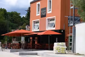 Vue du restaurant L’Écluse à Vertou illustrant la reprise d’entreprise et l’activité économique locale en Sud Loire